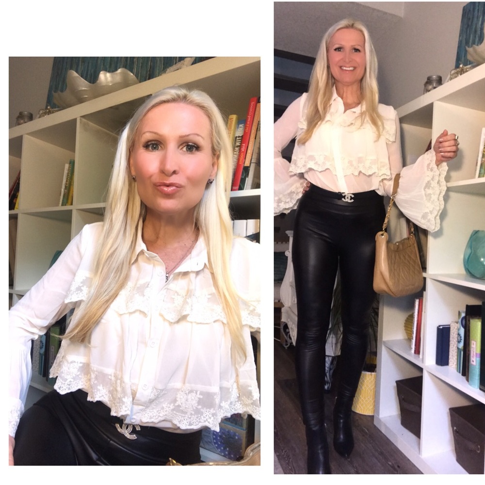 🤩Beautiful Lace Chiffon Blouse🌟